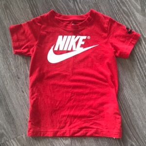 Nike T-shirt